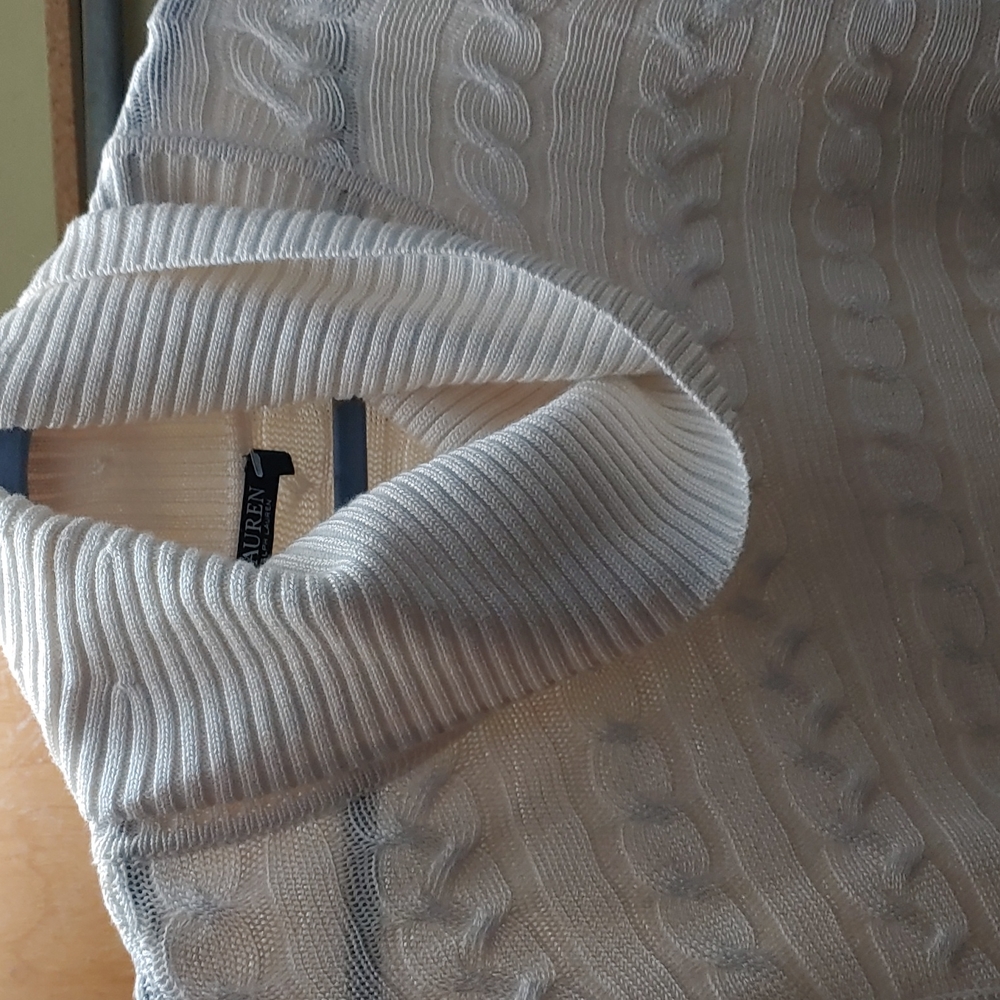 Sweater - Picture 2 of 4